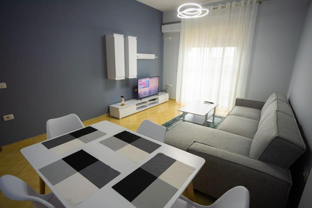 Apartment In Vlore Kejvi Exterior foto